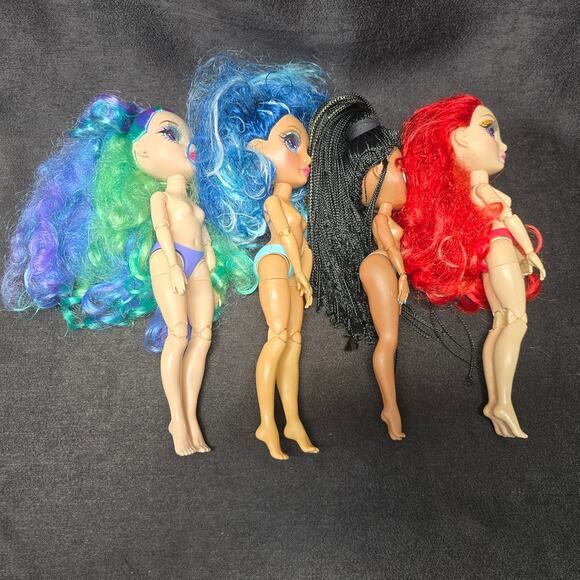 MGA Rainbow High & Sunset Fashion Doll Bundle - Ruby Holly Skyler World Travel - Picture 6 of 11